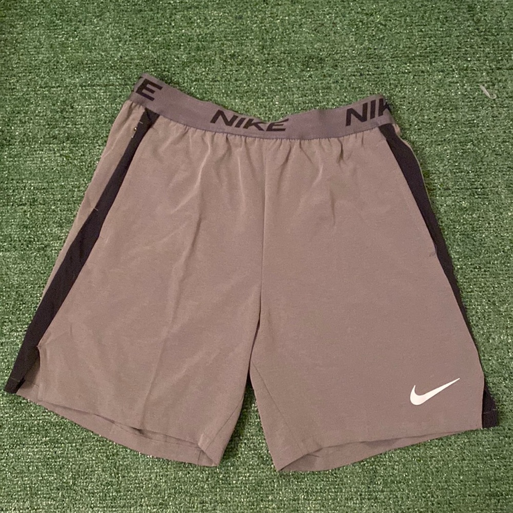 Nike Men's Dri-FIT Flex 8” Shorts